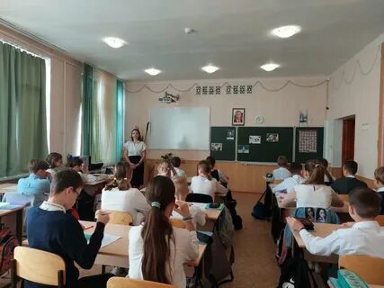 Соко 38 педагогических работников