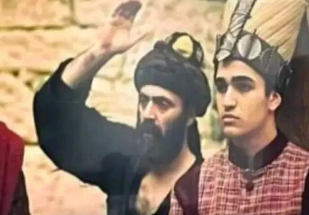 Yalı Çapkını'nın Ferit'i Mert Ramazan Demir'in eski halini görenler gözlerine in