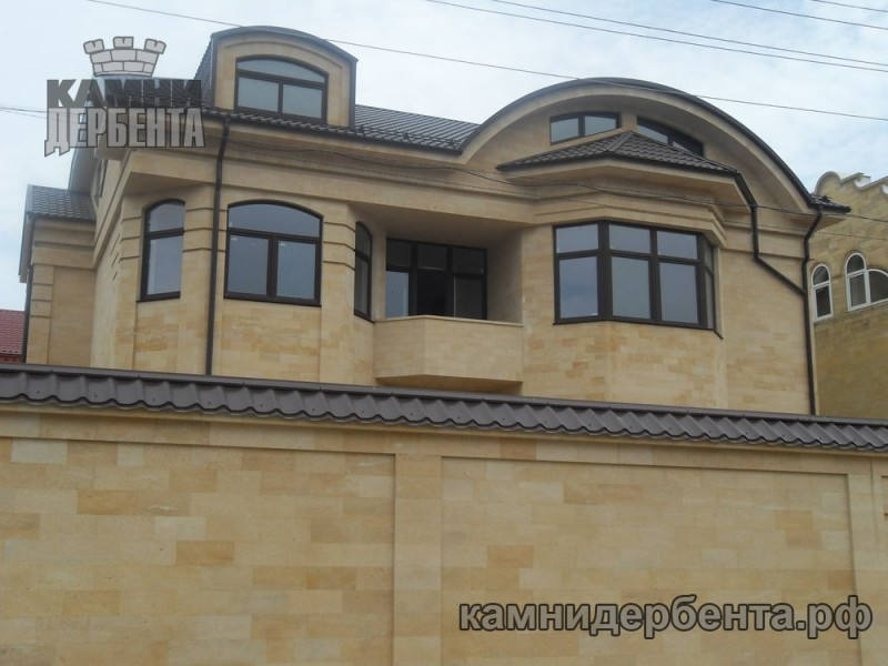 Камни дербента. Дагестанский камень дербентский. Дербентский ракушечник. Камни дербента. Мекегинский доломит.