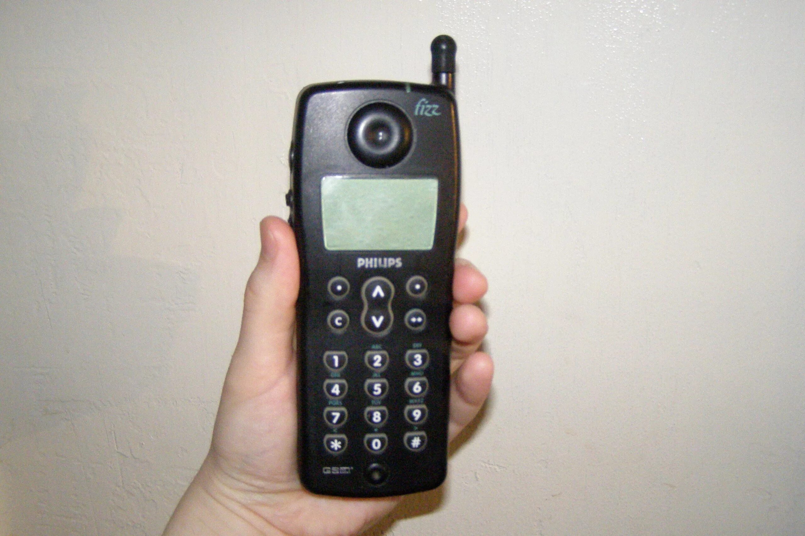 Первый телефон филипс. Сотовый телефон филипс savvy. Philips spark 1997. Sony cmd-x1000. Сотовый телефон philips savvy.