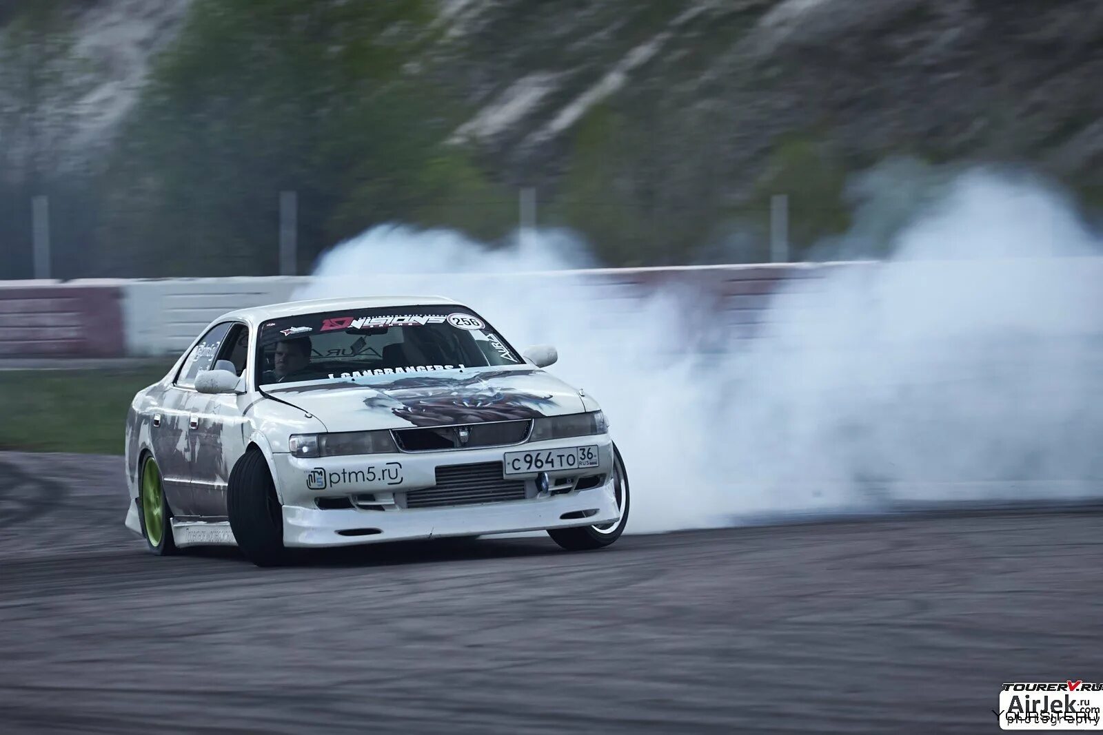 Mark drift. Toyota chaser 90 drift. toyota mark 2 дрифт.