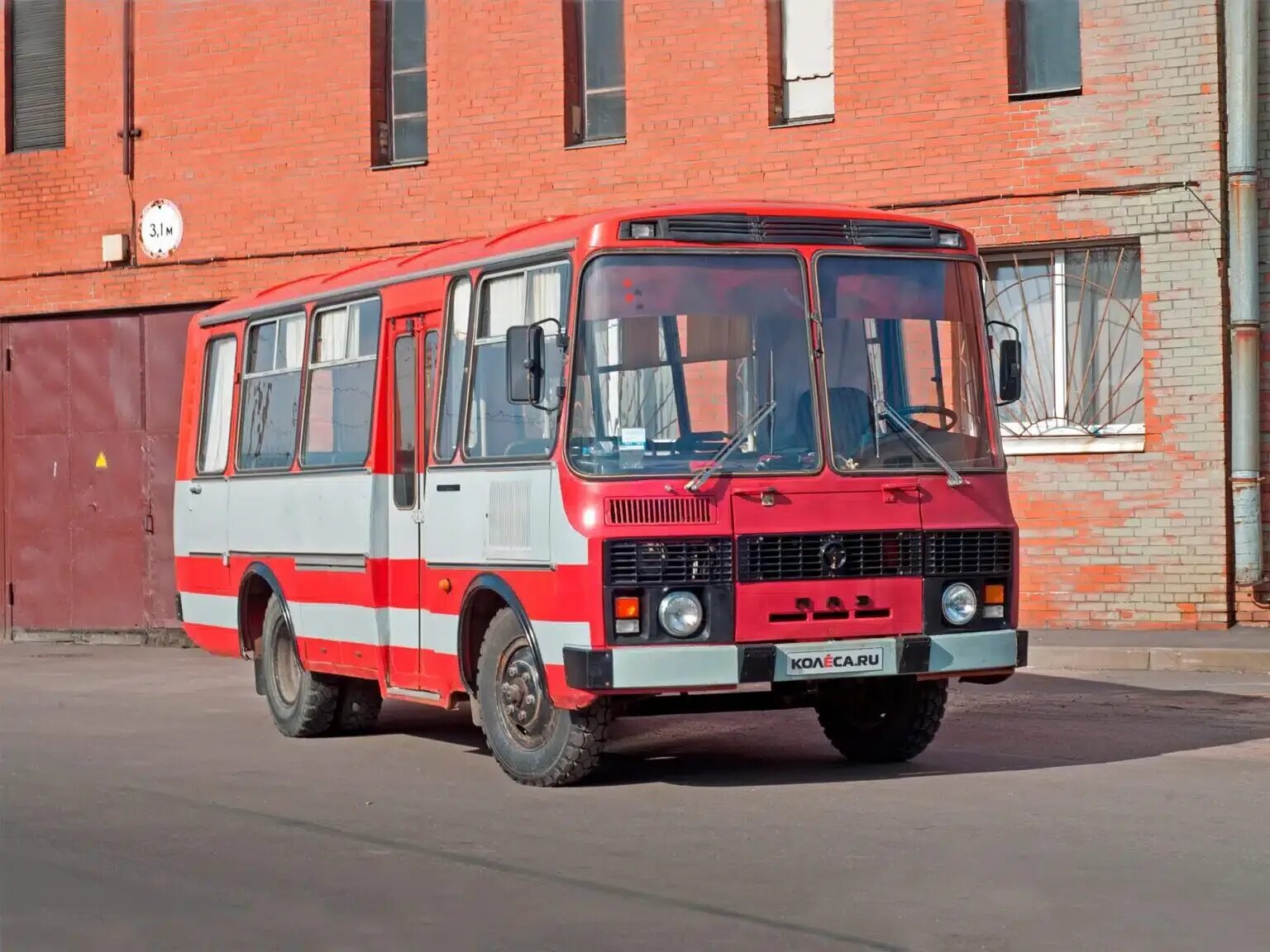 Автобус паз шины. ПАЗ 3205. ПАЗ 3205 ранний. ПАЗ 3205 Советский. ПАЗ 3205 Пригородный.