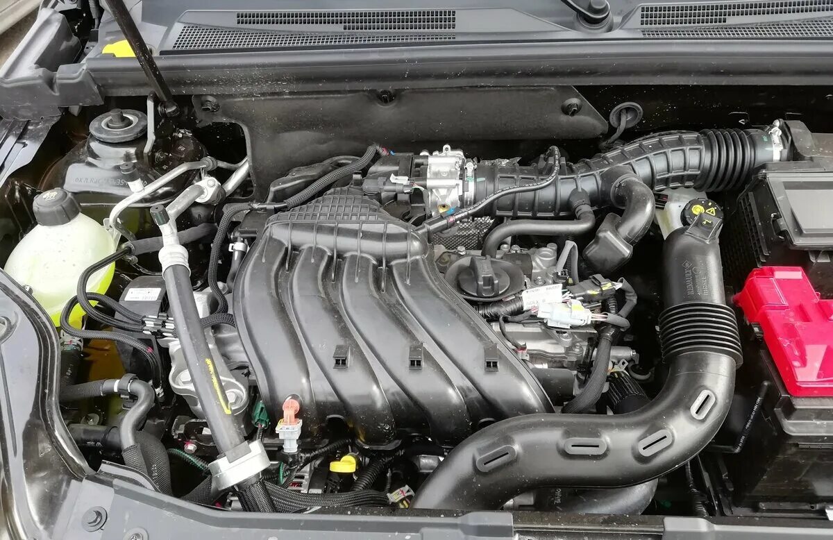 Двигатель дастер 1.3 турбо. Двигатель Ниссан Террано 1.6. Двигатель Nissan Terrano 2016 год. Nissan Terrano 3 2015 двигатель. Мотор Рено аркана 1.6.