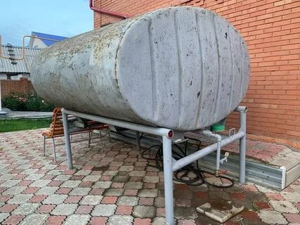 В бочке находится