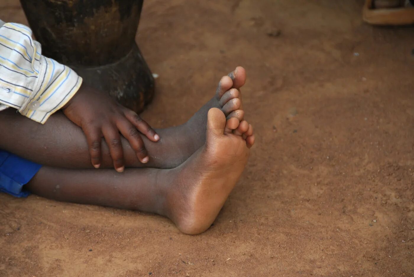 Ноги девушек негров. Ступни ног африканок.