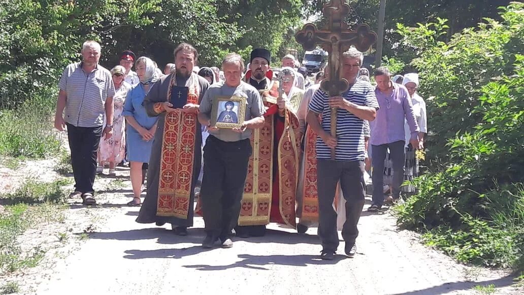 Погода в станице митякинской. Храм в станице Митякинской Ростовской области. Школа станицы Митякинской. Митякинская школа Тарасовский район. Параскева пятница в станице Митякинской.