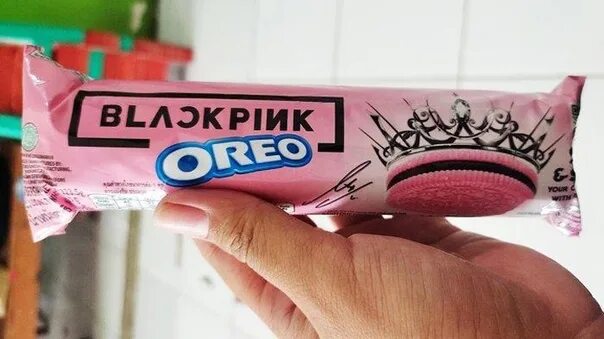 Орео розовое. Орео black pink. печенье орео black pink. орео blackpink. розовое орео.