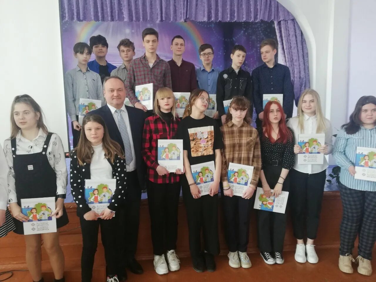 рисуем березку. кудрово центр образования 1. школа 1 береза. школа санкт-петербург березовая 1 кудрово. школа 1 береза.