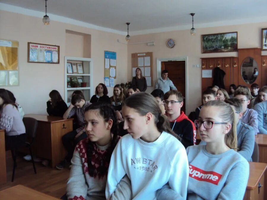 Орловка школа. Школа орловка севастополь. орловка школа 46. подслушано в орловке школа 46.