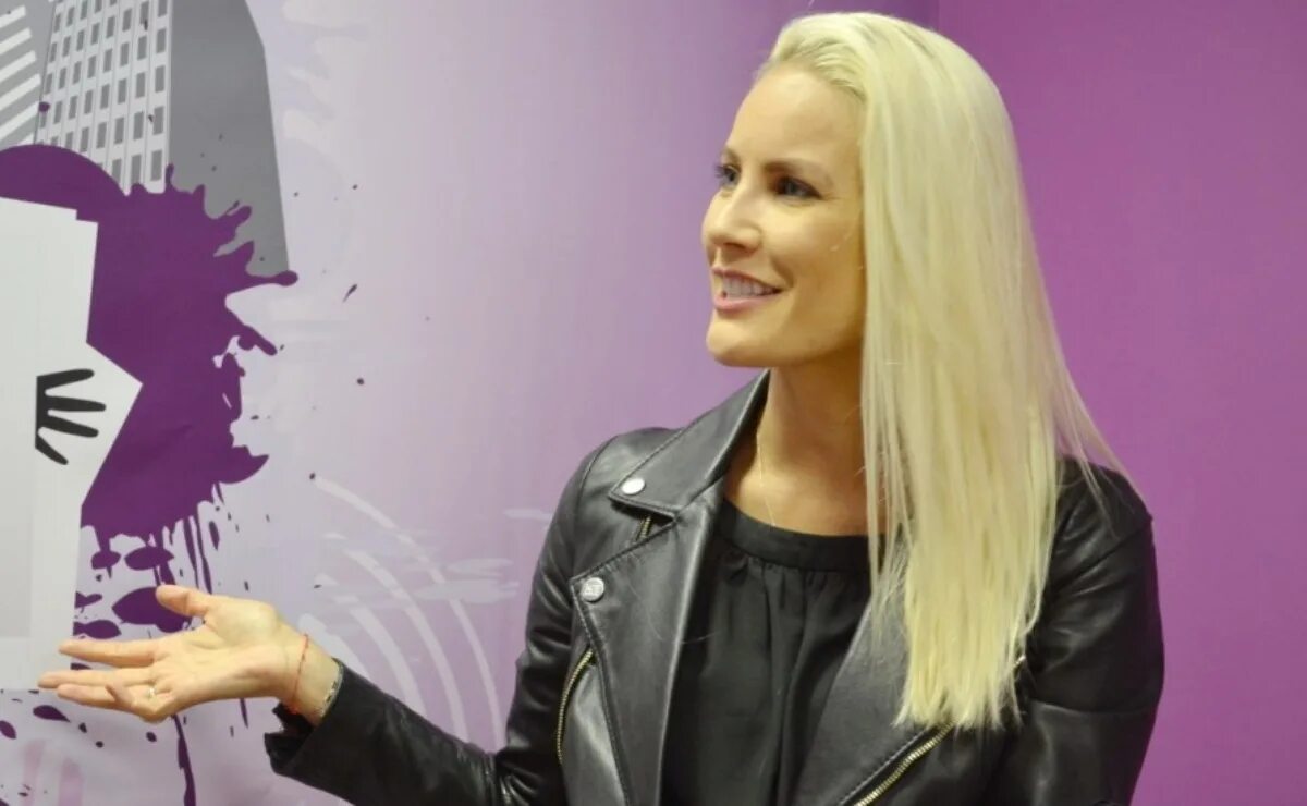 ревизорро в великих луках. ревизорро казань. елена летучая ревизорро. защитники елена летучая. ревизорро в великих луках.