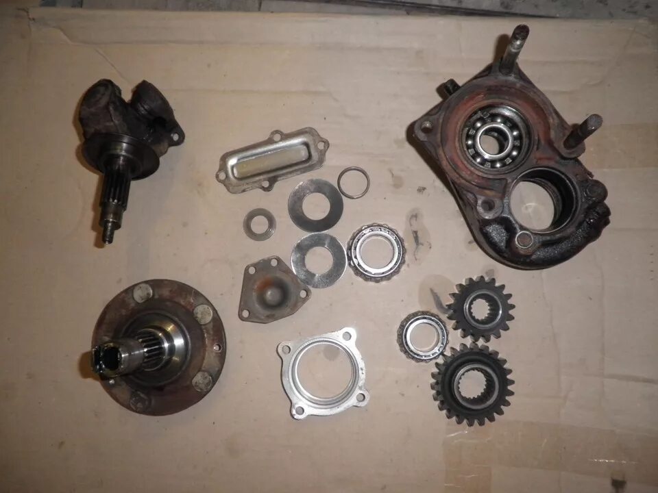 Бортовой редуктор луаз. Луаз-969 передний бортовой редуктор. Колесный редуктор луаз 969. Редуктор луаз. Бортовой редуктор луаз.