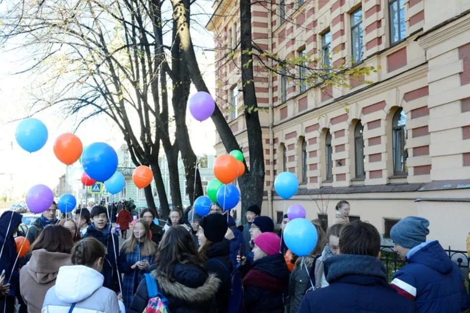 Спб гимназия отзывы. Гимназия 155 центрального района. 155 Школа Санкт-Петербург. Гимназия 155 СПБ учителя.