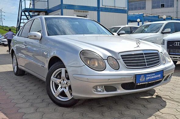 Купить мерседес 2003. Мерседес е 2003. Mercedes e class 2003. Мерседес Бенц е класс 2003. Мерседес е240 2003.