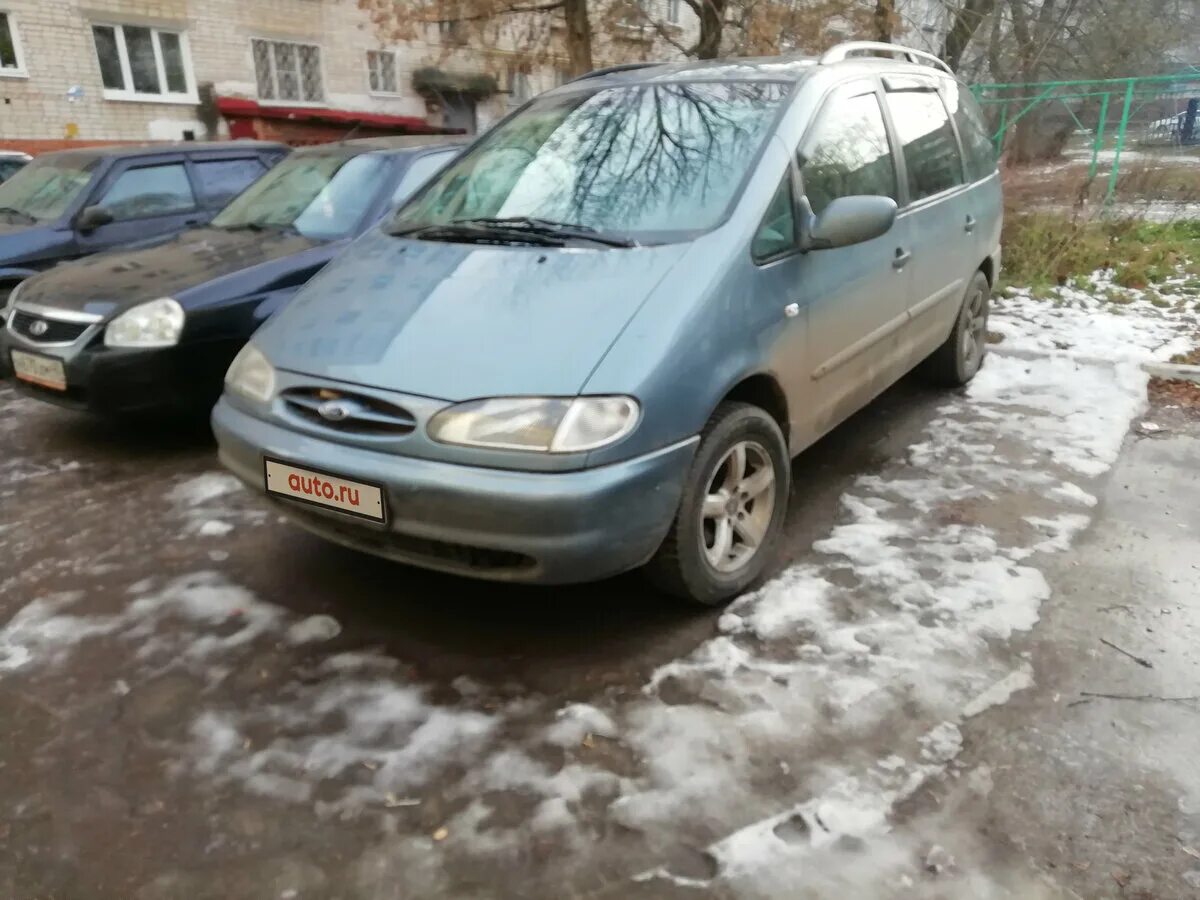 Авито калужская машины. Ford Galaxy 1999. Ford Galaxy 1999 год. Ford Galaxy 1999 дворник. Форд галакси 1999 внутри.