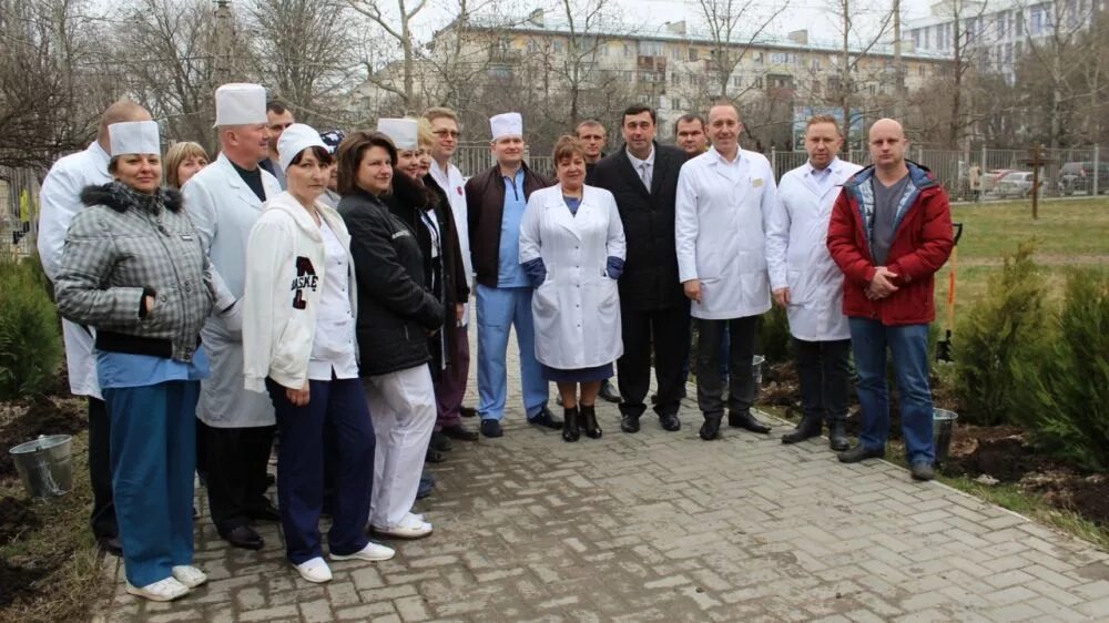 Главврач поликлиники симферополь. 6 Городская больница Симферополь. 7 Гор больница в Симферополе. Калиниченко 6 гор больница Симферополь. Железнодорожный госпиталь Симферополь.