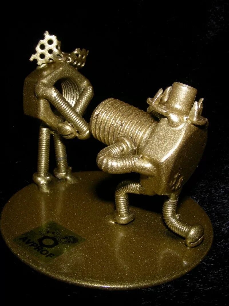 сварка сувениров из металла. поделки из металла. сувениры из болтов и гаек. фигурки из болтов и гаек. поделки из металла.