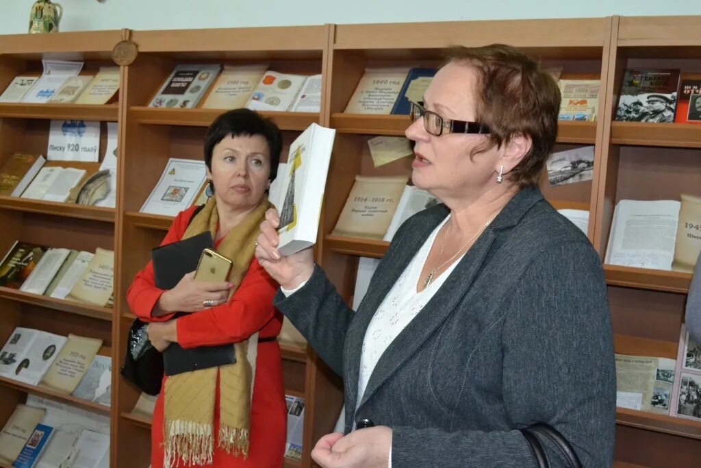 директор библиотечной системы. директор библиотечной системы. никифорова анфиса александровна. директор библиотечной системы. крохалёва лариса анатольевна.