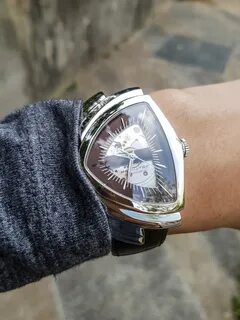 Часы hamilton ventura