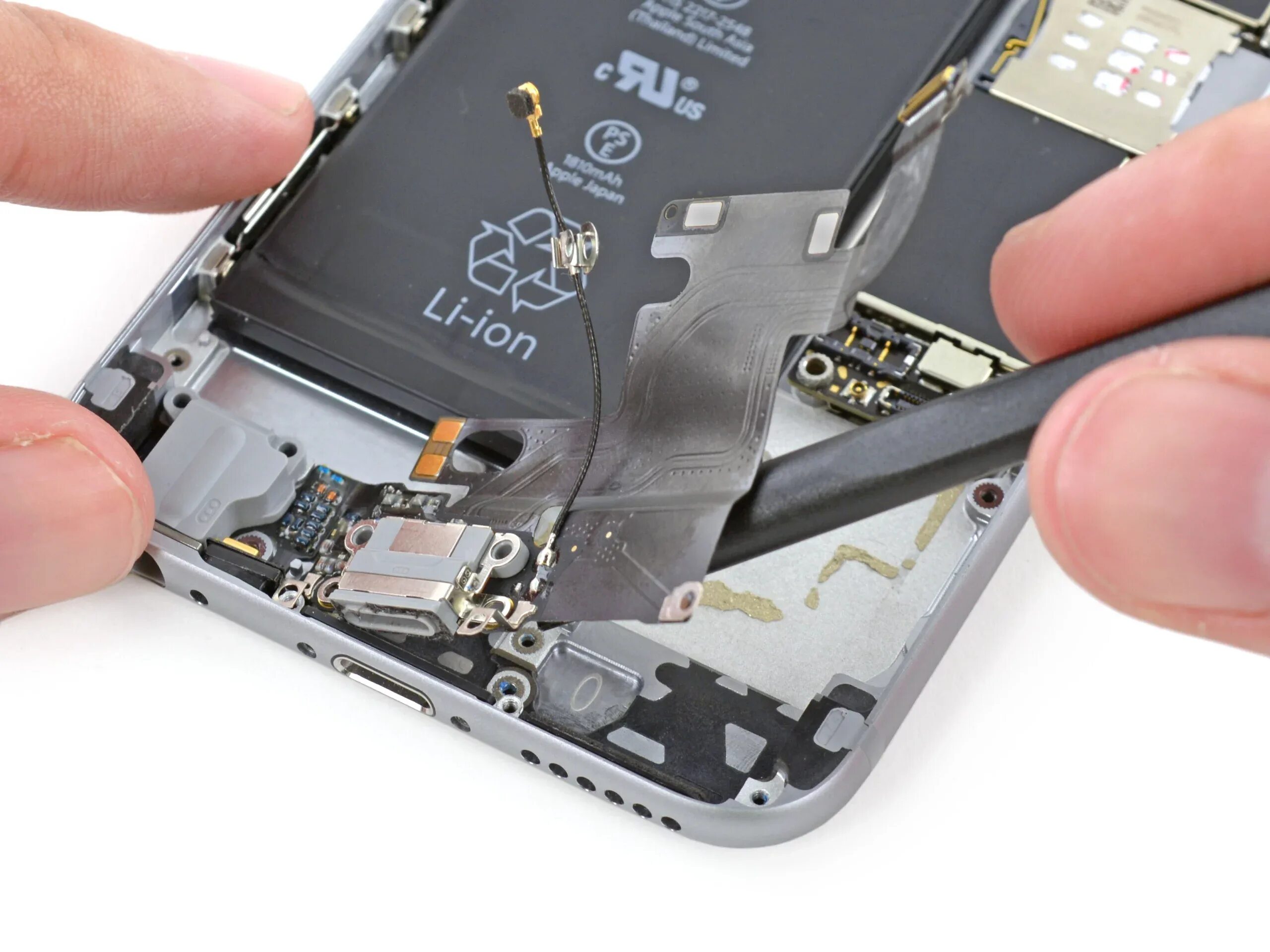 Гнездо зарядки айфон 6s. Шлейф тачскрина iphone 6s. Гнездо зарядки айфон 6. Разъемы Нижнего шлейфа iphone. Замена шлейфа iphone 7