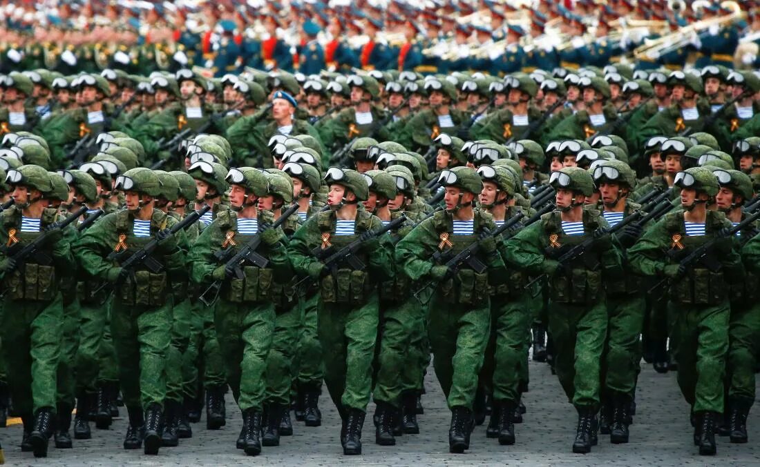 Многие российские. Огромная армия. Мощь армии России. Огромная армия России. Могущество Российской армии.