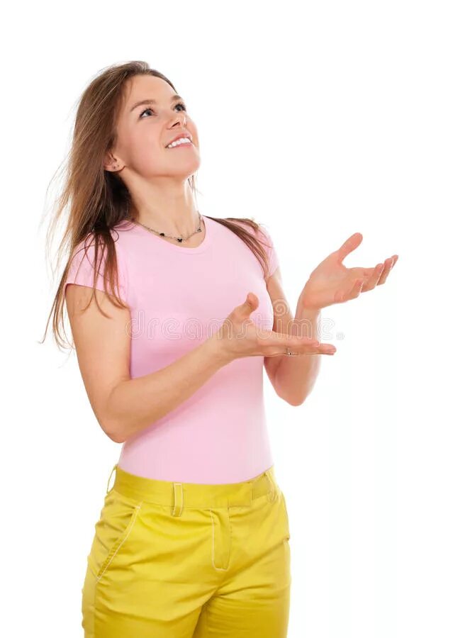 Женщина с вытянутыми руками. Девушка ловит руками. Люди зимой. Человек ловит руками. Стресс радость.