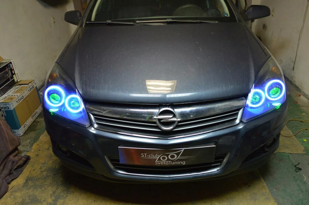 Фары Opel Astra h. Led фары Opel Astra h. Фар для Opel Astra h седан 2008.