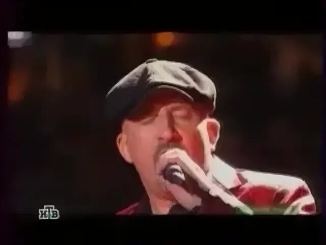 Жека играет дассен