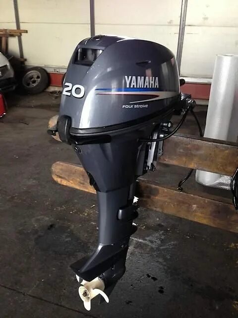 4. Мотор меркури 15 2 тактный и 9,9. Ямаха 30 2-х тактный. С. Моторы б у москва.