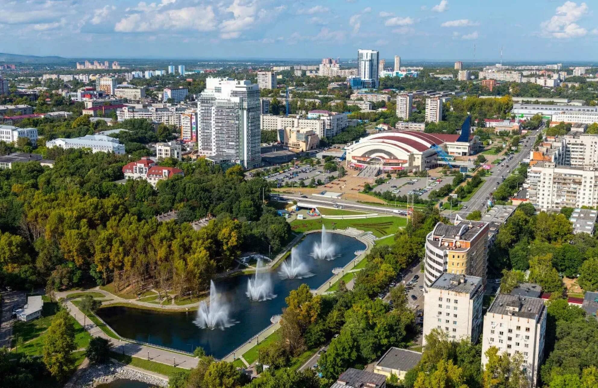 Дальний Восток город Хабаровск. Хабаровск центр города. Современный Хабаровск. Пруды Хабаровск.