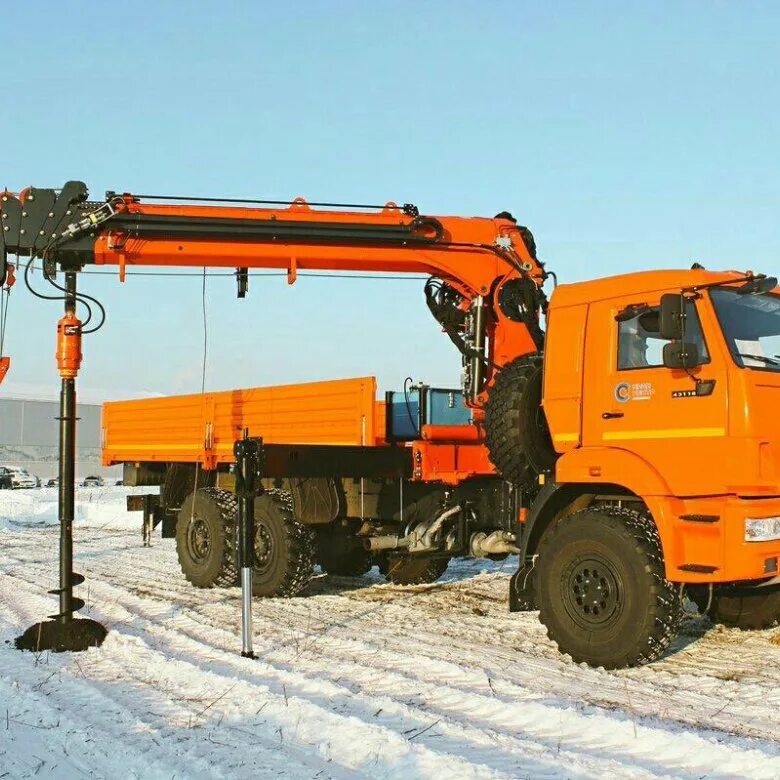 Камаз бкм. Бурильно крановая машина на камаз 43118. шасси камаз 43118. кму hangil 976. бкм камаз 43118.