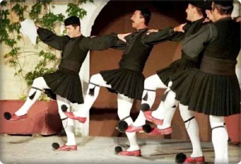 Греция танец Сиртаки. Сиртаки танец греков. Греция хасапико. Сиртаки танец древних греков.