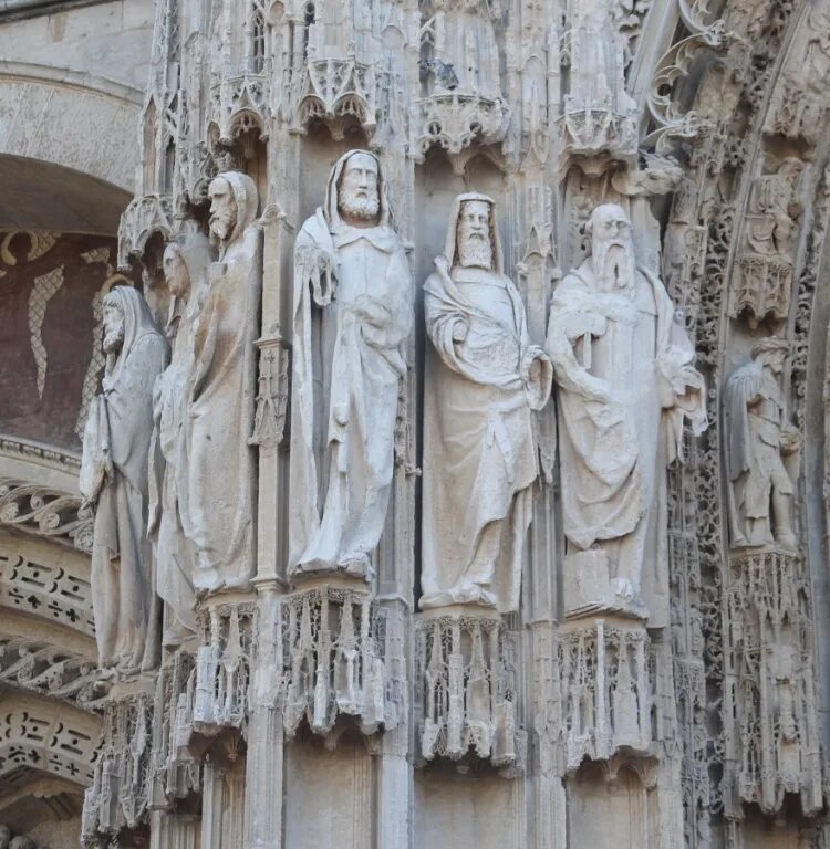 4. Статуи шартрского собора. Статуя зевса олимпийского фидий. Храм со статуей. Фидий зевс олимпийский скульптура.