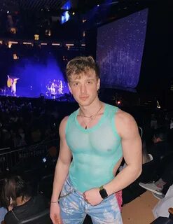 1K. chunliili Profile Picture. uk you bad when you can pose from any angle ...