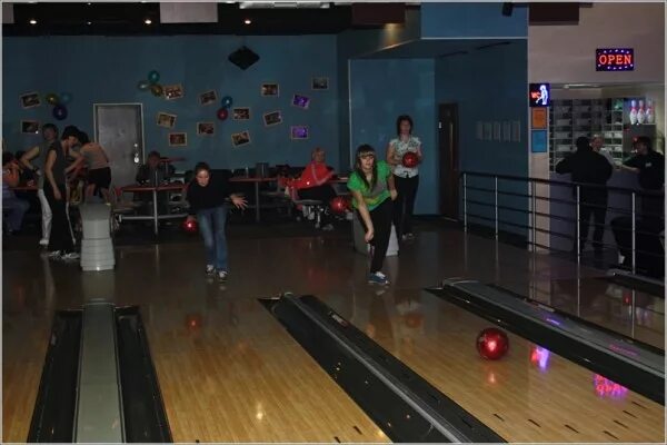 Нептун боулинг липецк. Боулинг страйк чебоксары. Нептун, рубцовск, улица короленко, 145. Боулинг в рубцовске в россии. Бц нептун боулинг.