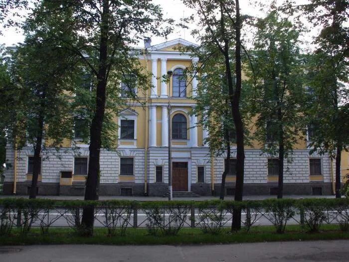 Дворцовый госпиталь петергоф бенуа. Санкт петербург петергоф николаевская больница. 37 больница петергоф. Николаевская больница 37 петергоф. Санкт петербург петергоф николаевская больница.