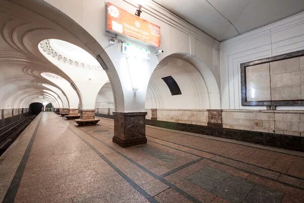 Станция сокол. Станция сокол москва. Сокол линия метро. Метро сокол платформа. Станция «сокол» московского метрополитена.