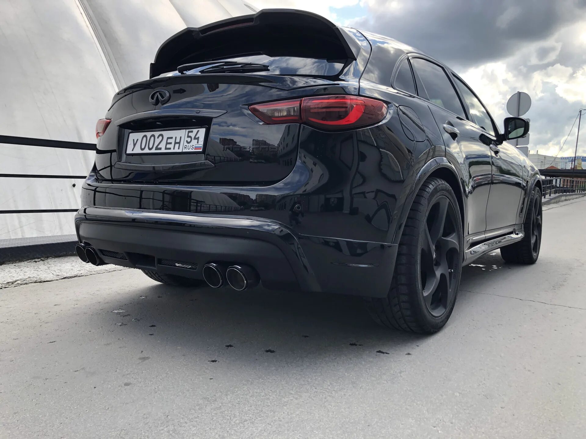 Диффузор инфинити. Спойлер заднего бампера инфинити qx70. задний диффузор инфинити qx70. infiniti qx70 задний диффузор. спойлер нижний инфинити qx70.
