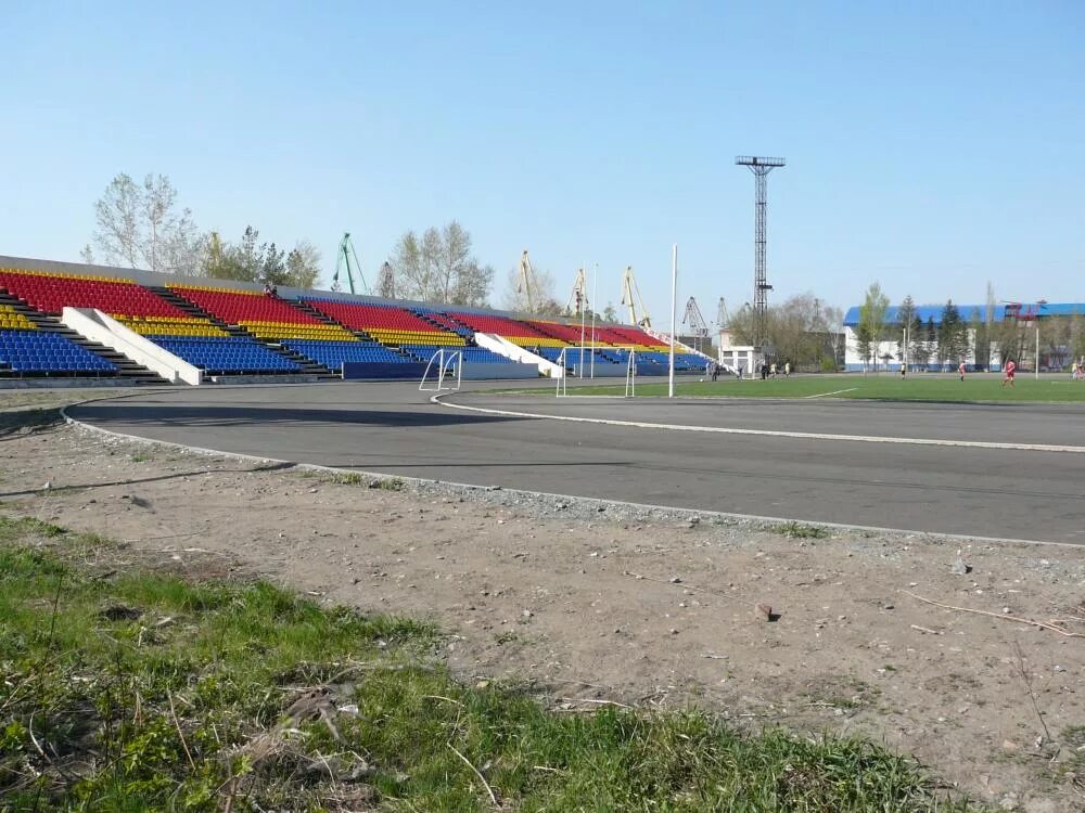 Спорткомплекс авангард. Стадион Авангард Омск. Стадион Омского Авангарда. Стадион Авангард Ульяновск. Стадион Авангард Рыбинск.