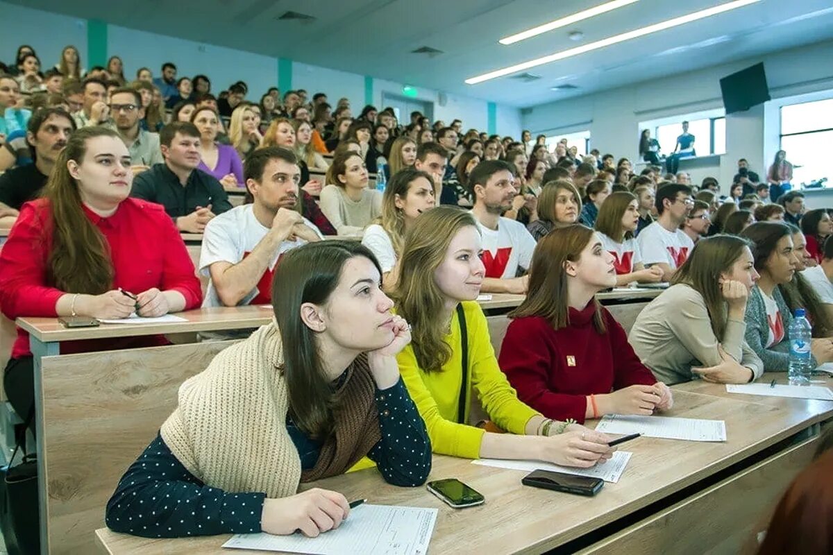 Тотальный диктант. Тотальный диктант фото. Тотальный диктант Новосибирск. Тотальный диктант КФУ 10 апреля. Тотальная грамотность.