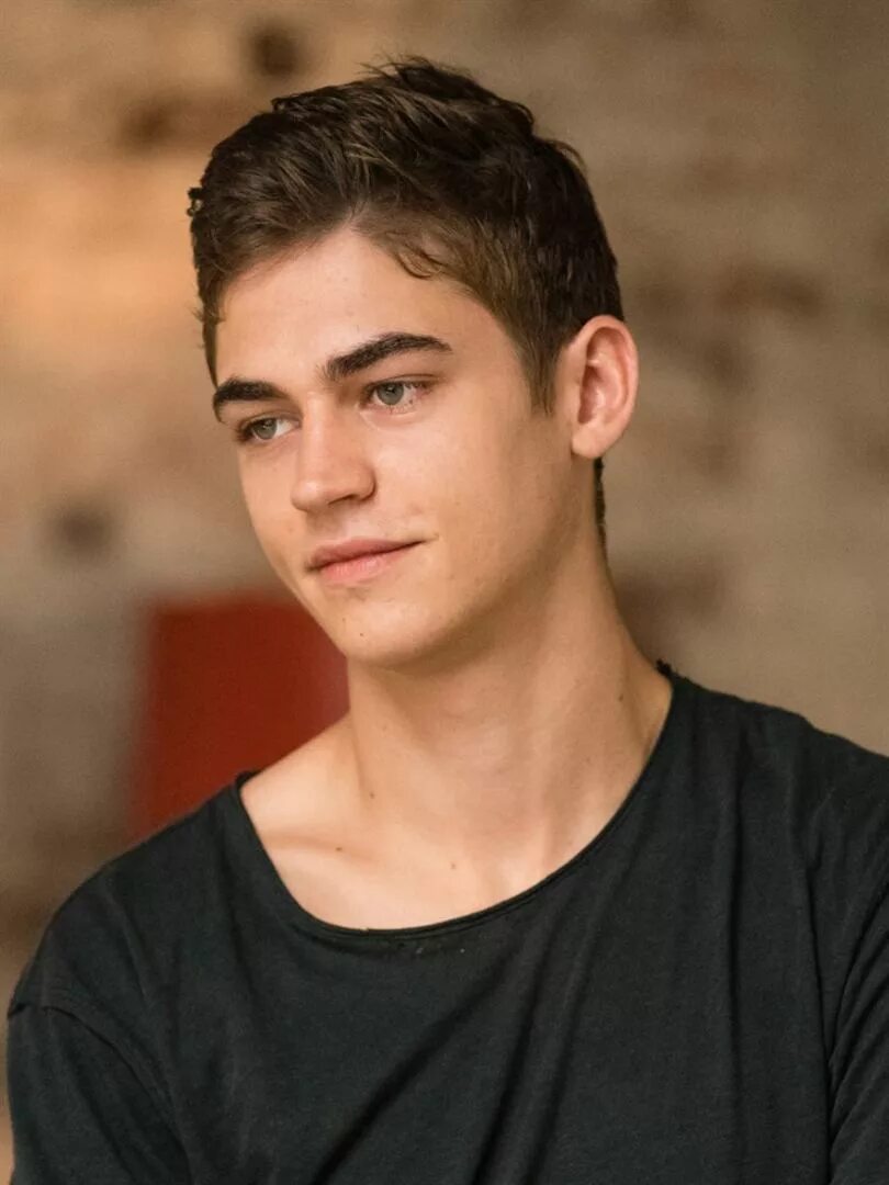 Свен теммел в фильме после. Хардин скотт. Хиро файнс-тиффин хардин после 3. После фильм хардин. Хиро файнс-тиффин 2022.