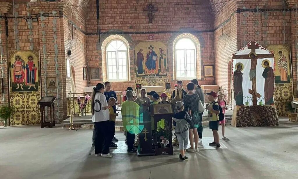 жлобин церковь. свято-троицкая церковь жлобин. храм святителя василия великого. храмы жлобина. храм василия великого жлобин.