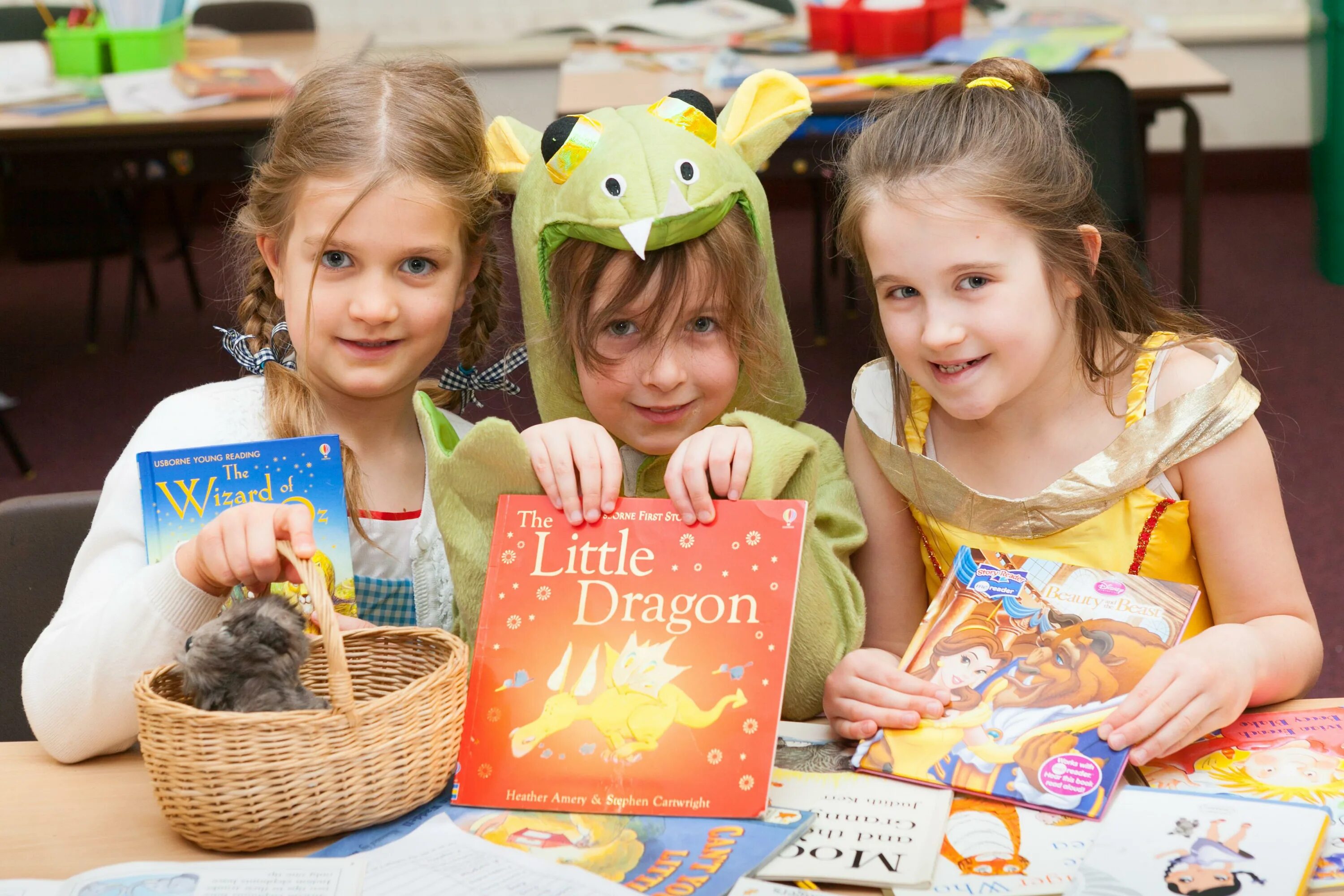 Child world 2. When World book Day. World book Day event. Curwen Primary School World book Day. Book Day 2023.