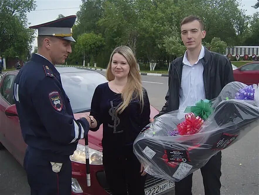 Гибдд павловский посад. Сотрудники ГАИ Павловский Посад. Инспектор ГАИ Павловский Посад. Давыдов ГАИ Павлово.