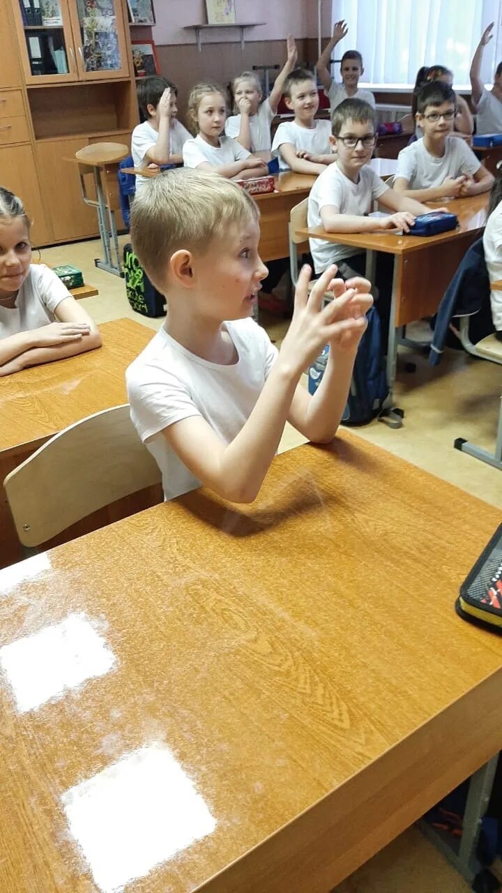 Учится в лицее. 7 лицей учащиеся. 7 лицей учащиеся. Учитель профильной школы. Цдт саяногорск.