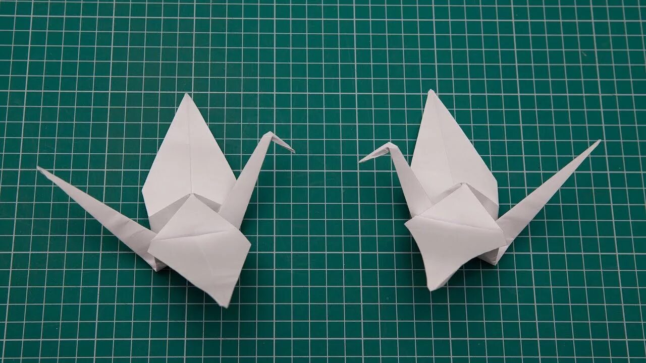 Журавли оригами как делать. Оригами Журавлик машущий крыльями. Журавлик из бумаги машет крыльями. Журавль оригами. Журавль из оригами.