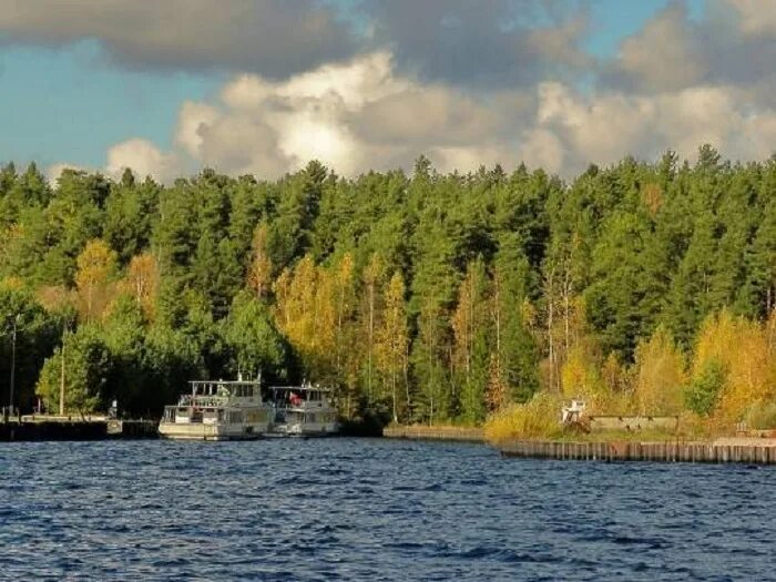 Городомля остров на озере Селигер Тверская область. Осташков остров Городомля. Поселок Солнечный остров Городомля.