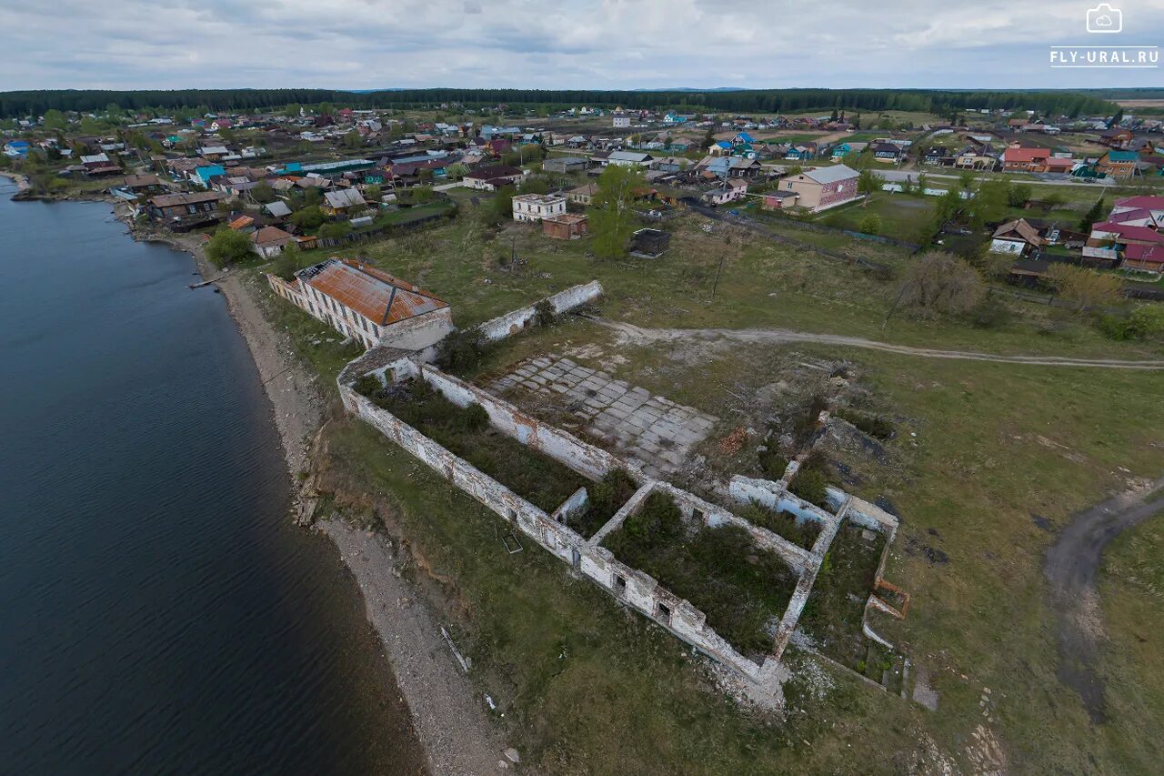 Погода в воздвиженке уссурийского. Село воздвиженка приморский край памятник лётчикам. Воздвиженка приморский край. Воздвиженка уссурийск. Воздвиженка (авиабаза).