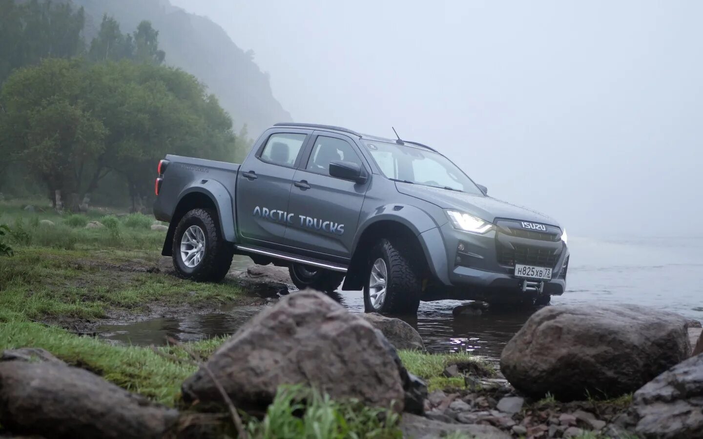 Исузу арктик трак. Isuzu d-max arctic trucks at35. isuzu d-max at35. исузу д макс ат35 arctic trucks. isuzu d-max arctic trucks 2025.