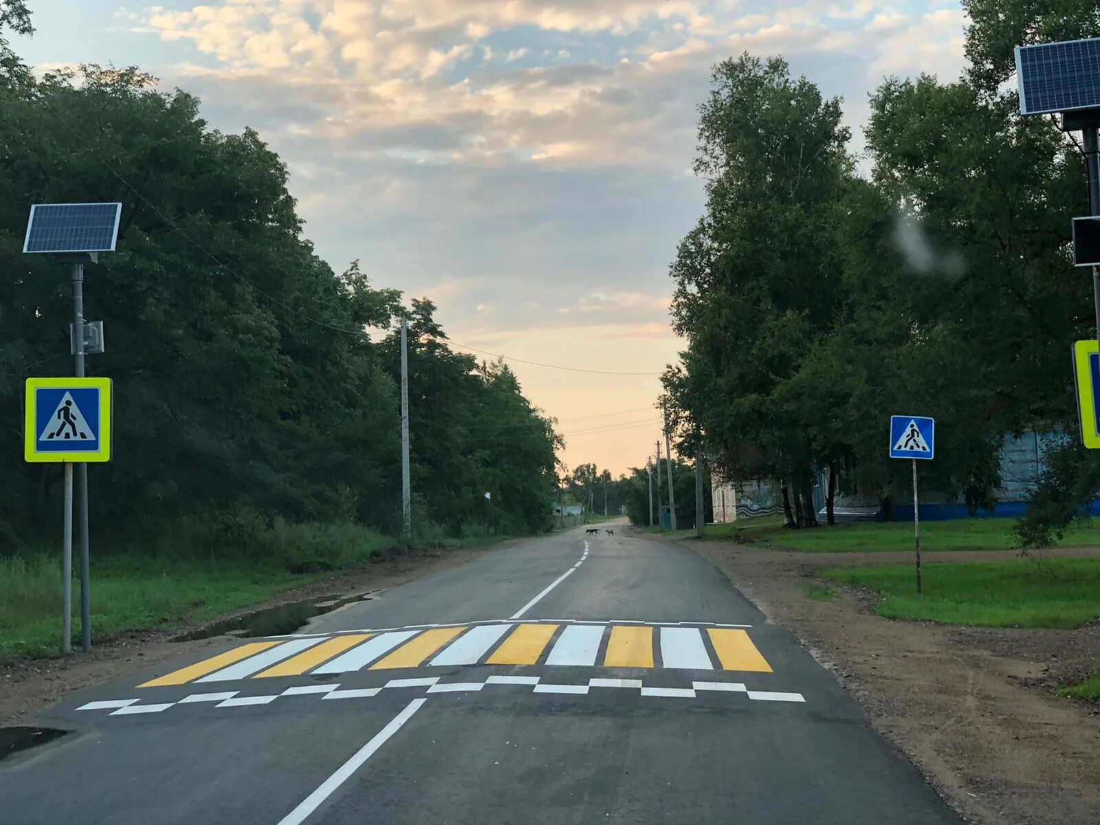 Екатерино никольское еао. Село Екатерино Никольское ЕАО. Лежачий полицейский. Дорога.