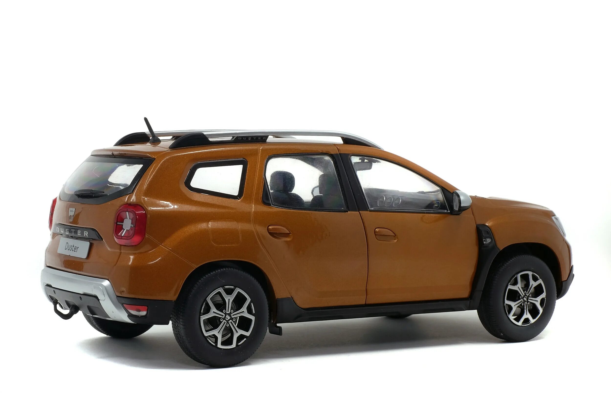 Duster модель. Dacia duster ph2. dacia duster mk2. дастер 2 оранжевый. orange atacama дастер.